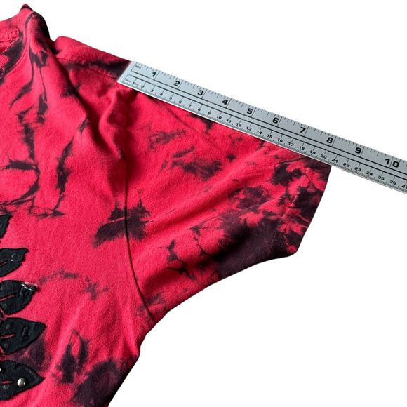 Affliction T-Shirt Men’s Medium Red Black Studded Indian Skull Short Sleeve Y2K - Picture 7 of 10